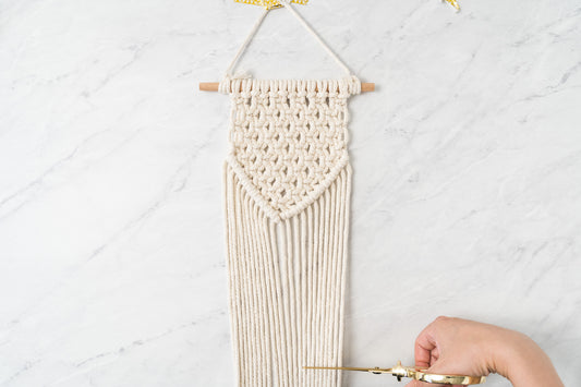 Mini Macrame Wall Hanging Tutorial